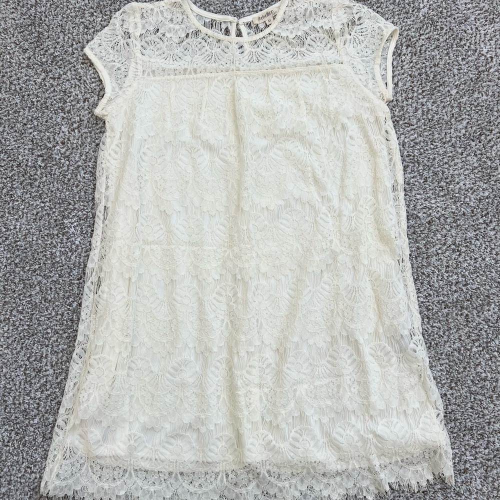 Chic Cream Lace Dress - Juniors Medium